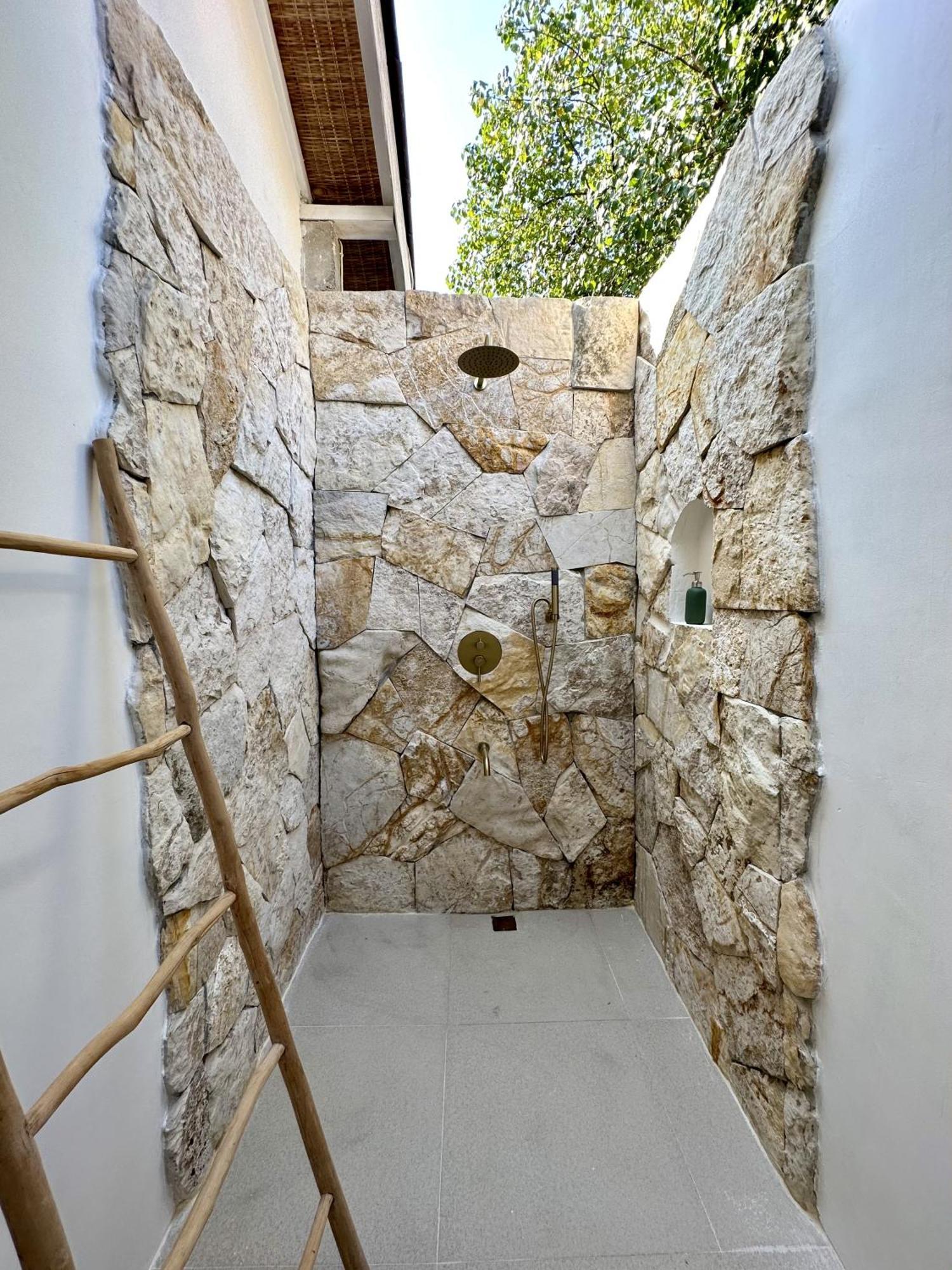 Rumah Canaria Bungalow Gili Trawangan Exterior photo